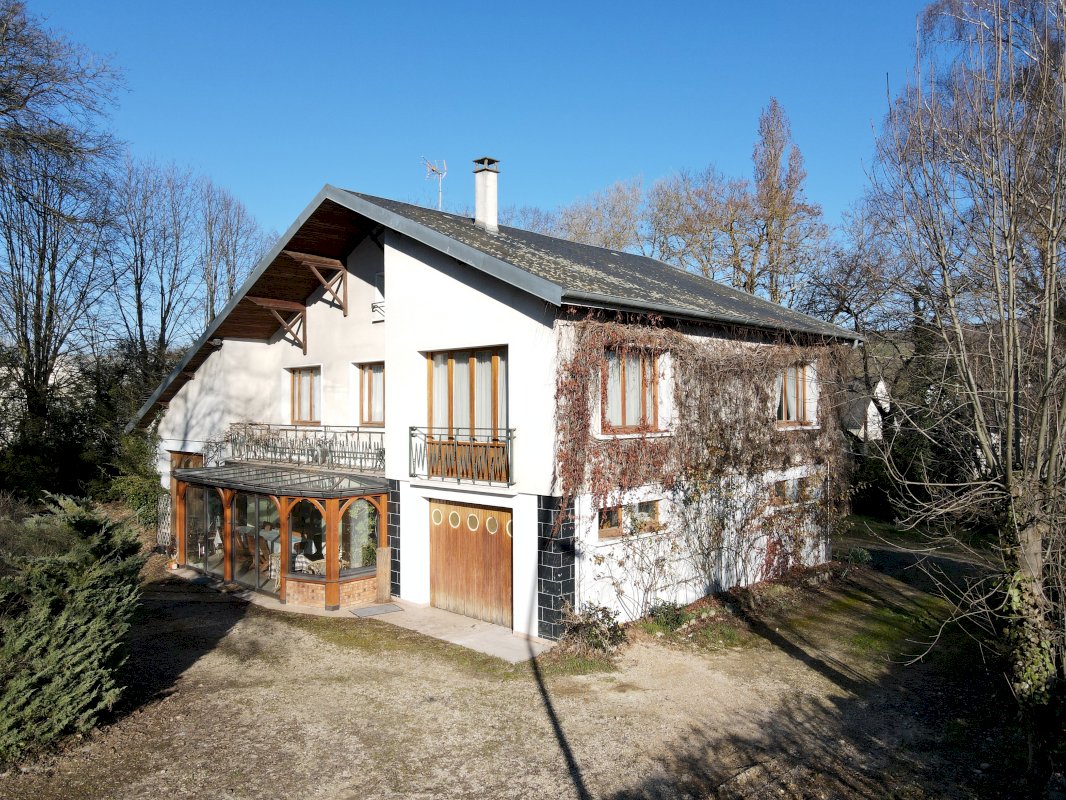 Maison de 143 m² - Photo 1 - Moussy