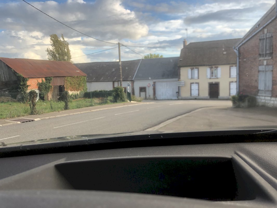 Grande maison ancienne - Photo 1 - Soulières