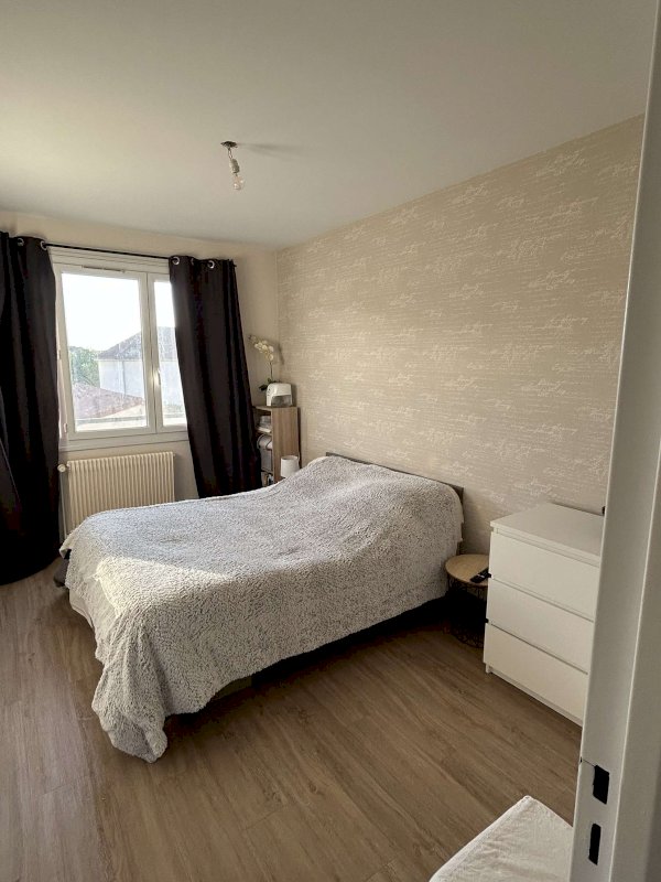 Appartement T3 de 63 m² - Photo 2 - Troyes