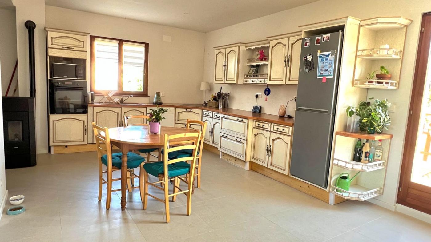 Maison 100m², 3/4 chambres, 2 sdb, combles, sous-sol, piscine, terrasse, jardin - Photo 2 - Saverne