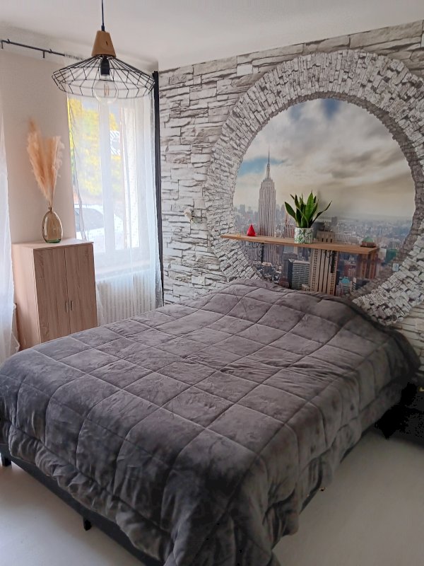 Appartement de 120 m² - Photo 3 - Bogny-sur-Meuse