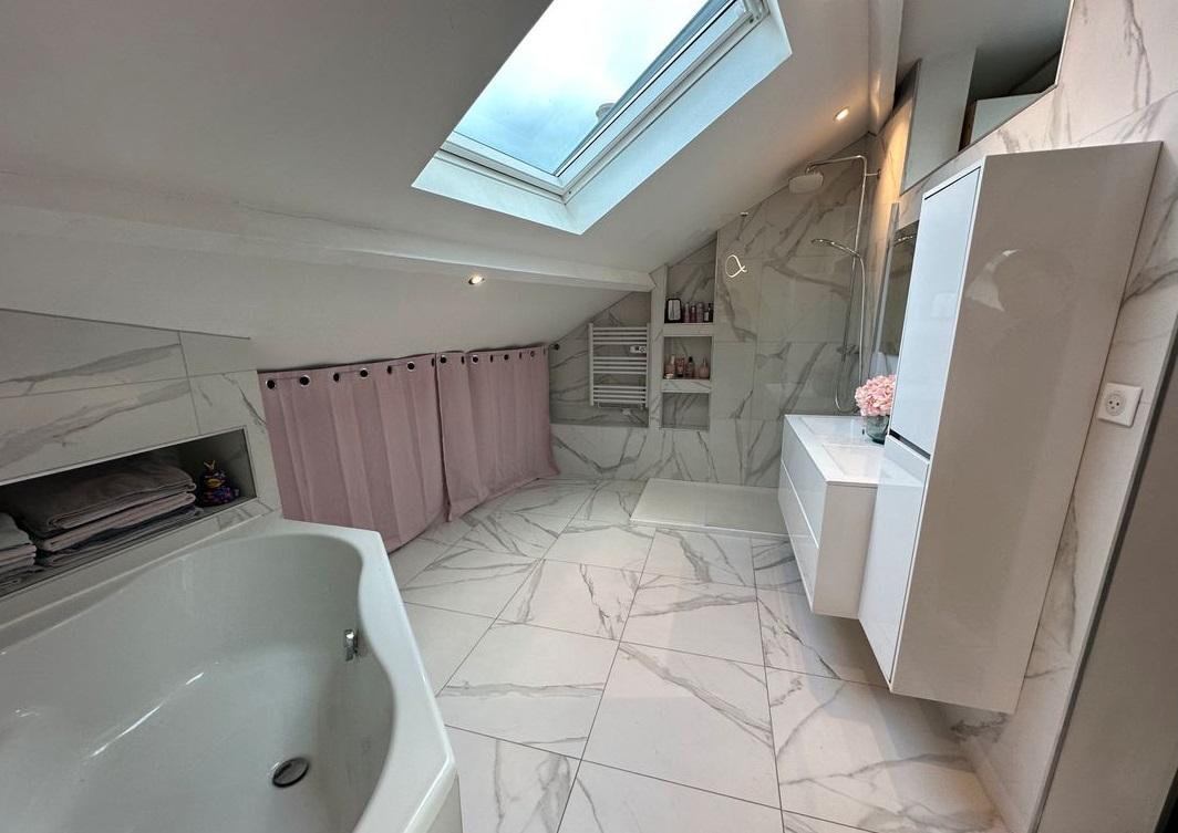 Appartement Duplex de 71 m² - Photo 3 - Reims