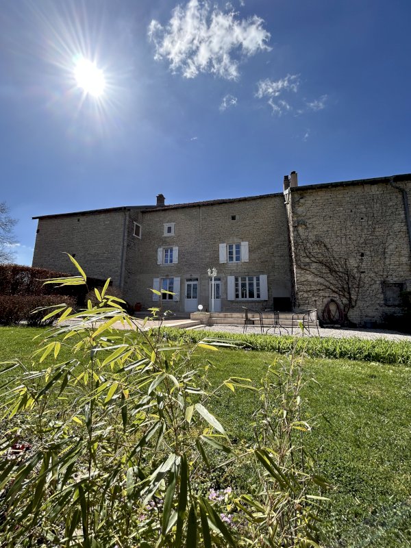 MAISON DE CARACTÈRE - Photo 3 - Juzennecourt