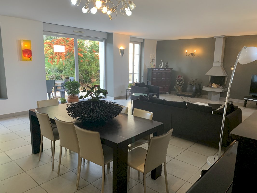 Maison de caractère - Photo 4 - Tinqueux