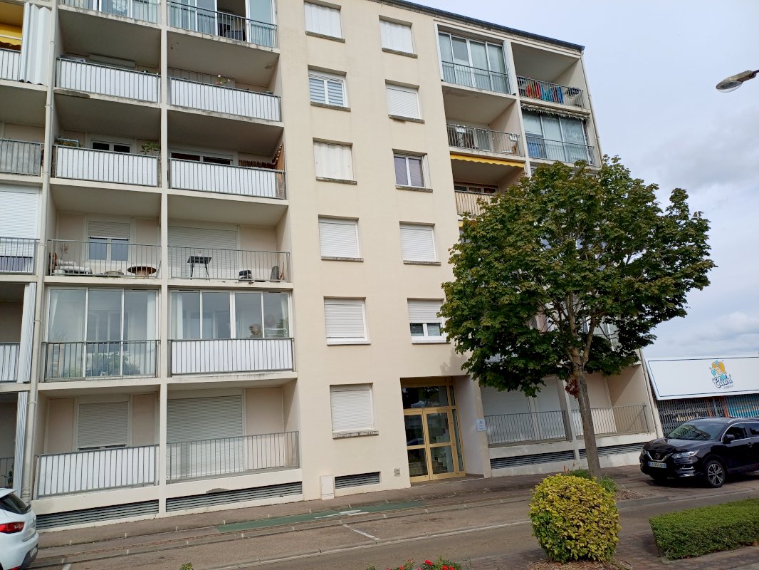 Troyes | Appartement au 3ème étage - Photo 4 - Troyes