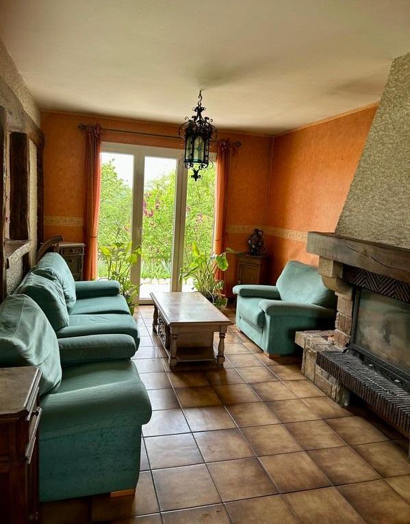 Maison avec terrain - Photo 5 - Bricon