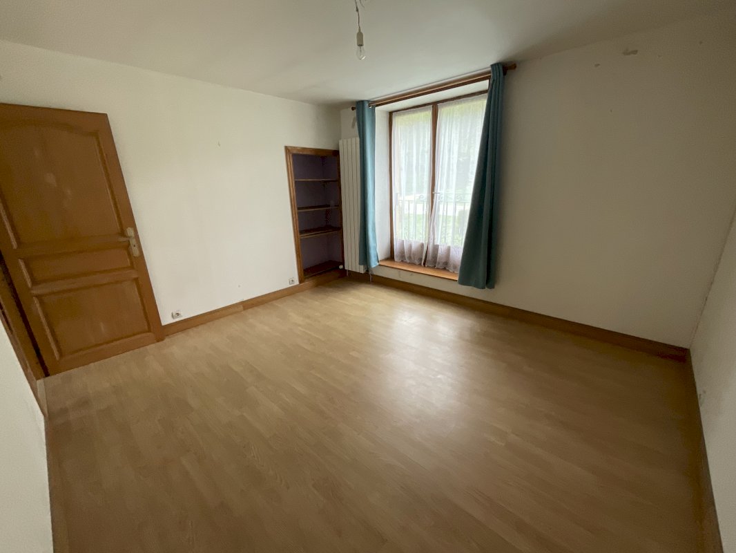 Maison 12 pièces 190 m² - Photo 7 - Sapogne-et-Feuchères