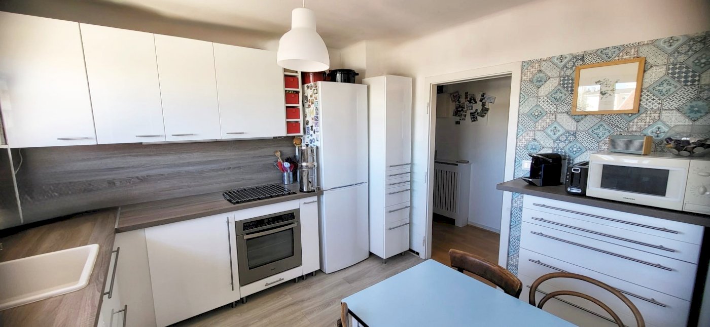 Appartement de 80 m² traversant, dernier étage, garage | Strasbourg Cronenbourg - Photo 9 - Strasbourg